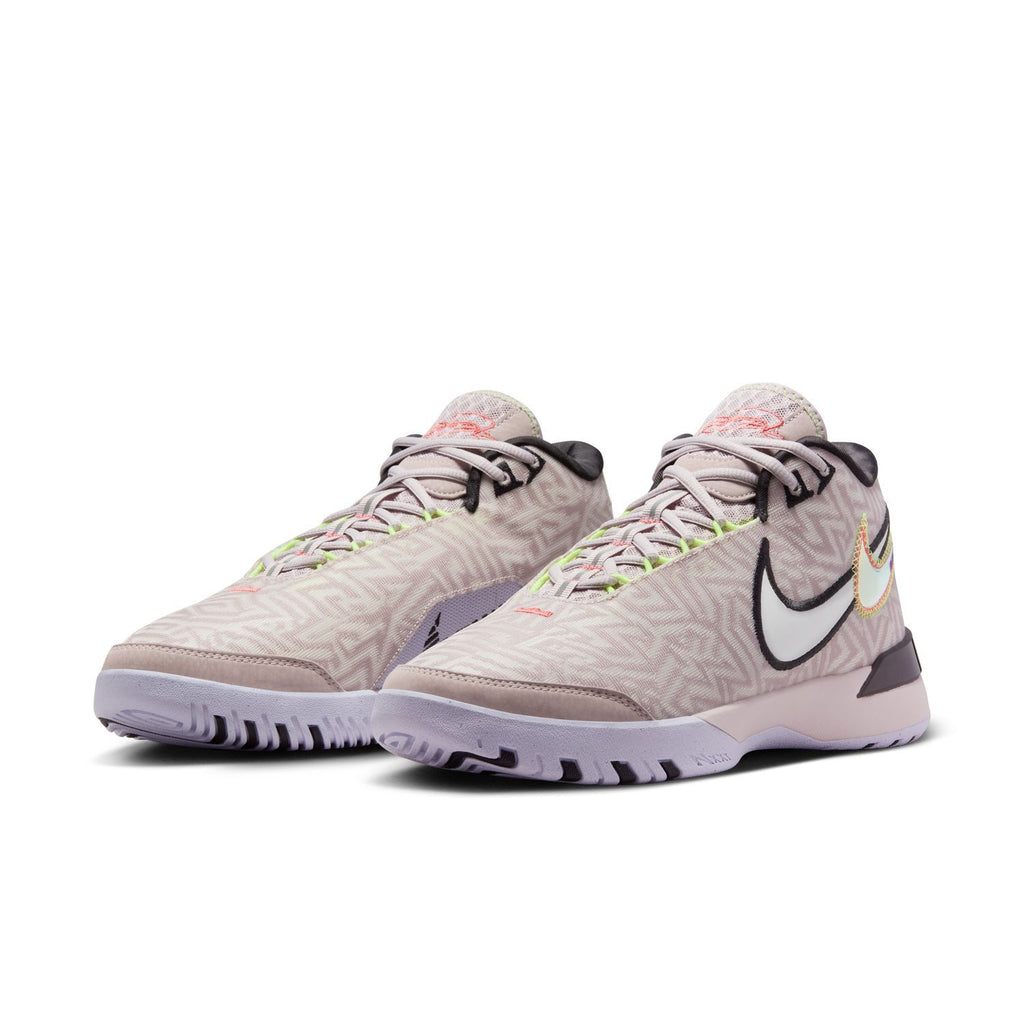 Nike LeBron NXXT Genisus