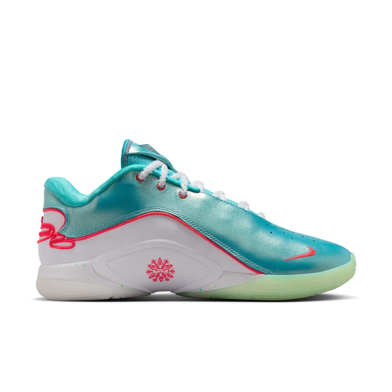 Nike LeBron XXII XMAS