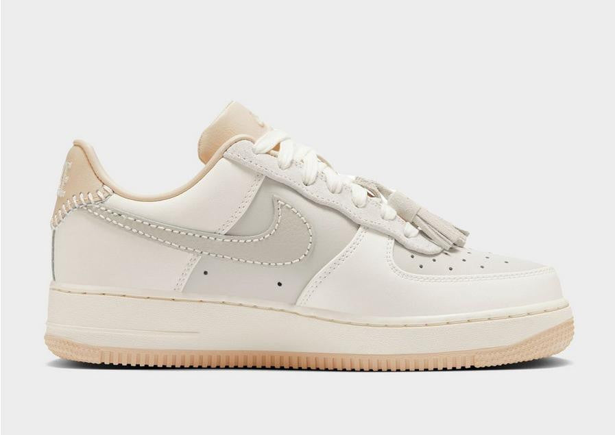 Nike Air Force 1 '07 LV8 Beige