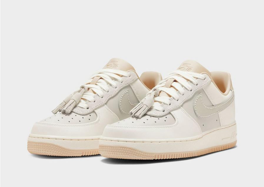 Nike Air Force 1 '07 LV8 Beige